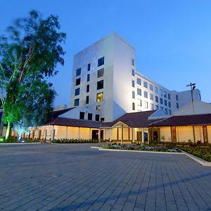 Chanakya Bnr Hotel